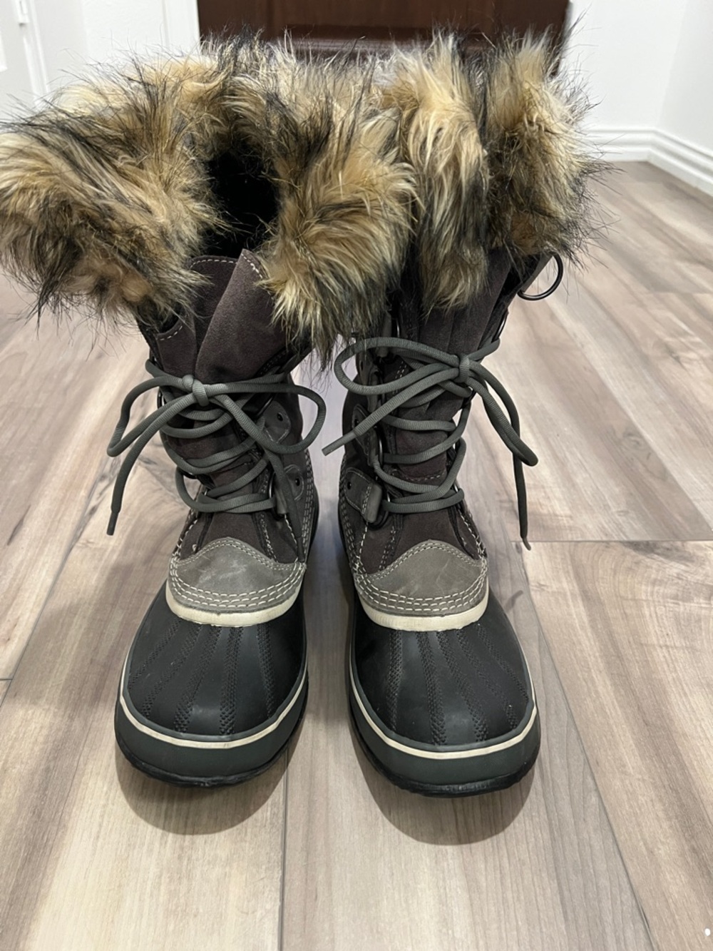Sorel Brown and Black Faux-Fur Trim Lace-Up Winter Boots. “Joan of Arctic”